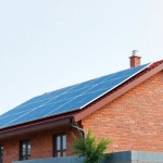 Placas solares como solución para reducir la factura de luz